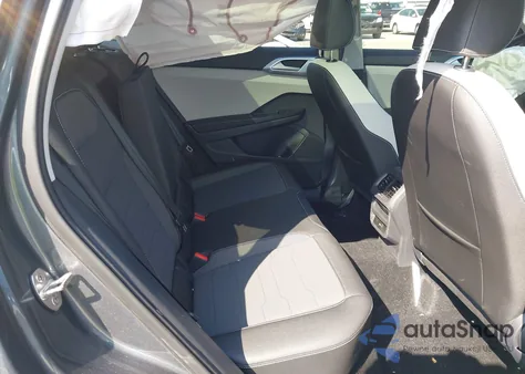 2025 Volkswagen Taos 1.5T Se из США, поврежденный, VIN 3VVVC7B20SM019704